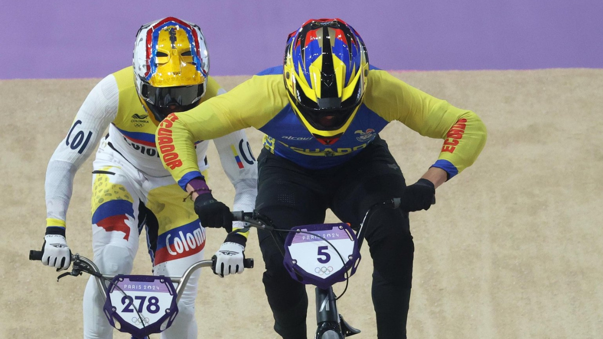 Alfredo Campo clasificó a semifinales.