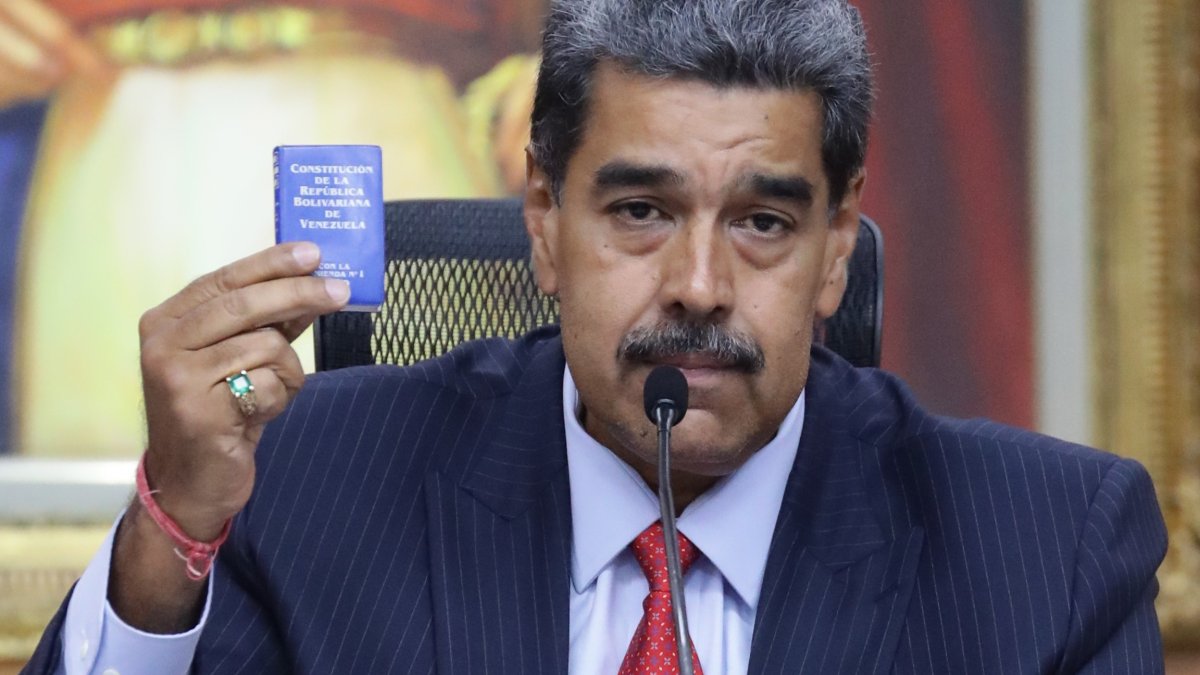 Nicolás Maduro tilda de golpe de Estado los cuestionamientos a los resultados con los que se proclamó vencedor de las elecciones presidenciales.