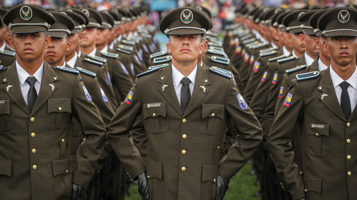 Ceremonia de graduación de aspirantes a servidores policiales técnico operativos.