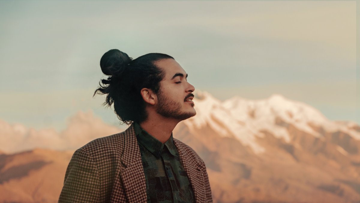 El artista brasileño formó parte en 2018 de la versión portuguesa del programa La Voz, que fue el primer escaparate mediático para su música