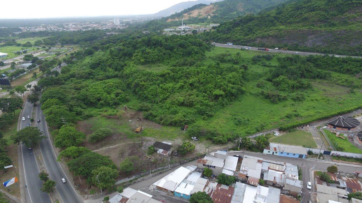 Sitio. Uno de los intercambiadores es el de cerca al Panteón Metropolitano.