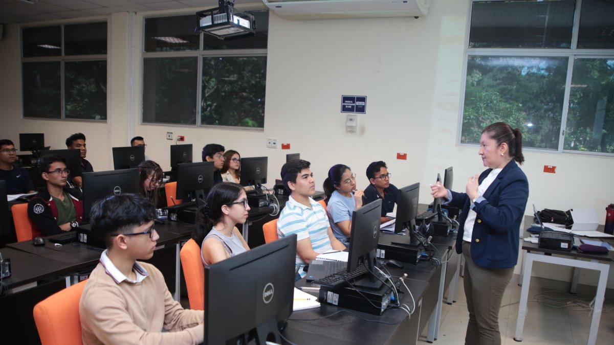 El 91% de estudiantes de Ingeniería de Computación cuenta con trabajo, según encuestas. Buscan que se enganchen antes de graduarse.