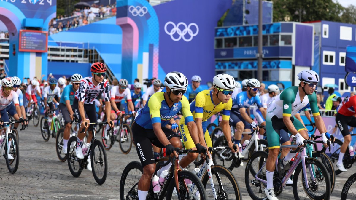 El ecuatoriano no pudo coronar un regular cumplimiento de carrera por la falla mecánica en su bicicleta.