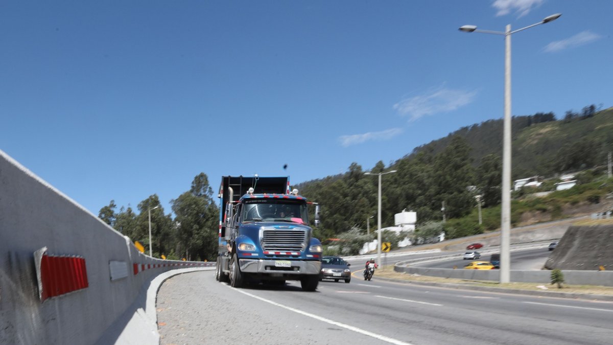La Cámara Ecuatoriana de Empresas de Transporte de Carga y Logística exige que se implemente más seguridad en las vías