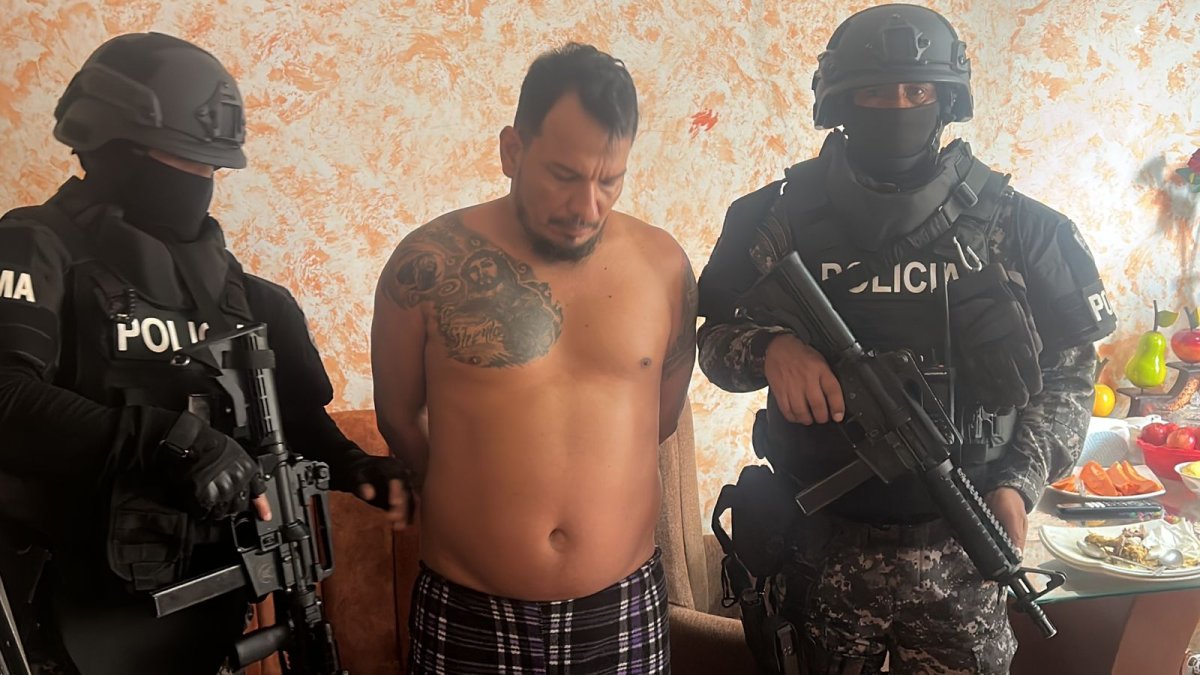 Allanamiento. En la ciudad de Quito se desarrolló un allanamiento para capturar a alias 'trompudo Guillo'.