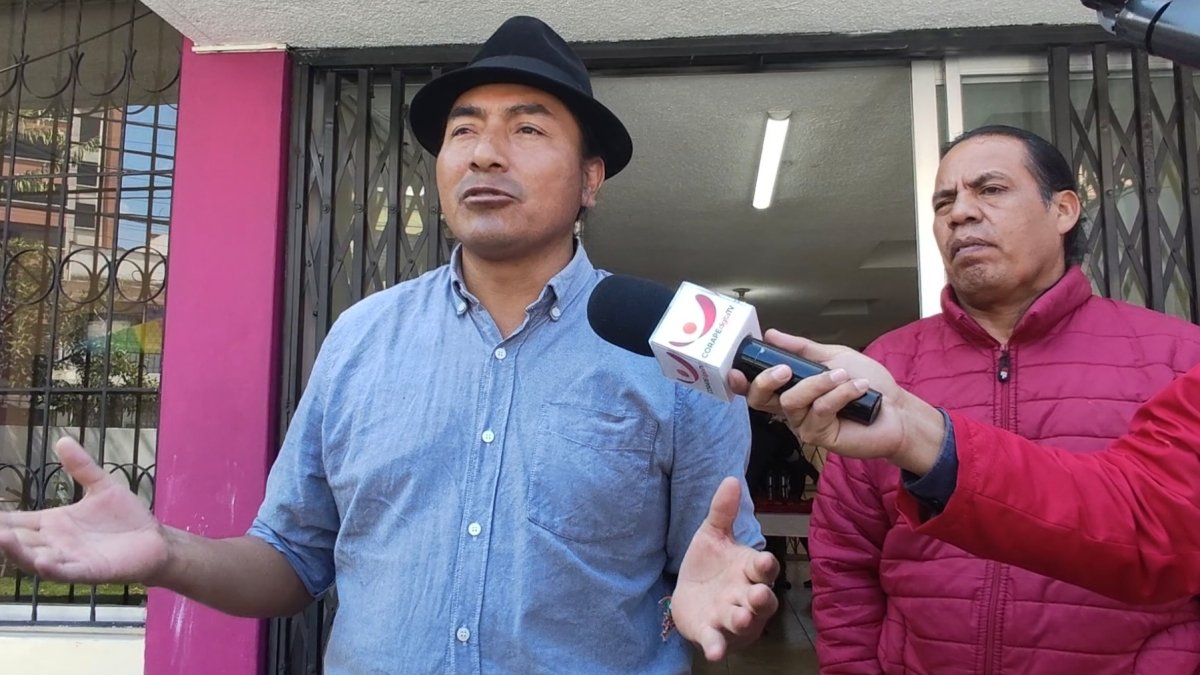 Iza se mantiene como precandidato presidencial de PK. La Conaie dice que su precandidatura es innegociable.