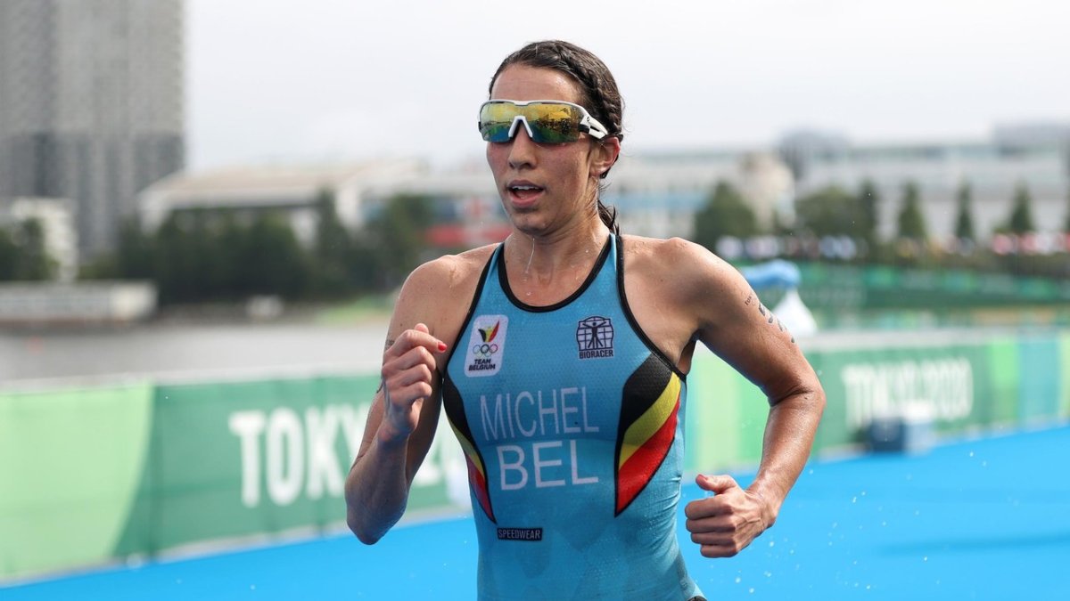 La triatleta Claire Michel padece una infección intestinal con la bacteria e.coli.