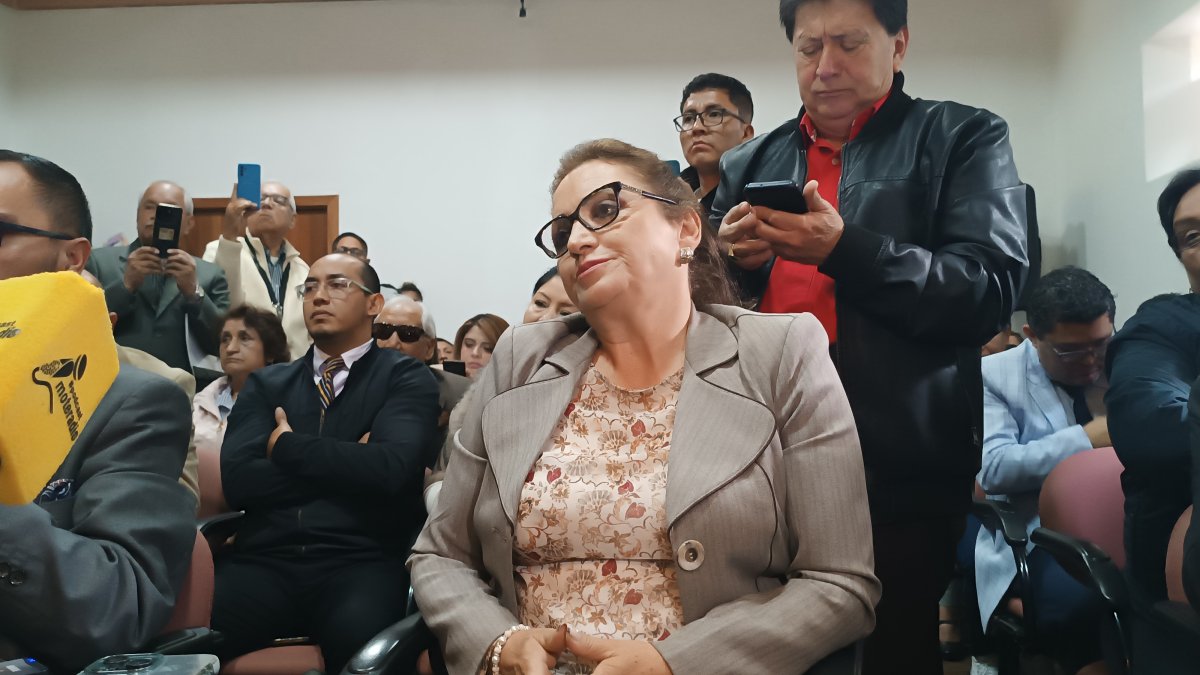 Rosa Argudo, secretaria general del SinduoIESS, fue despedida del Hospital José Carrasco.