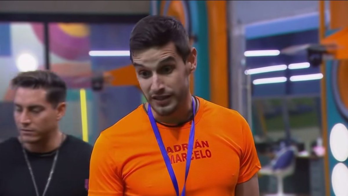 Adrián Marcelo durante su agresión a Gala Montes.