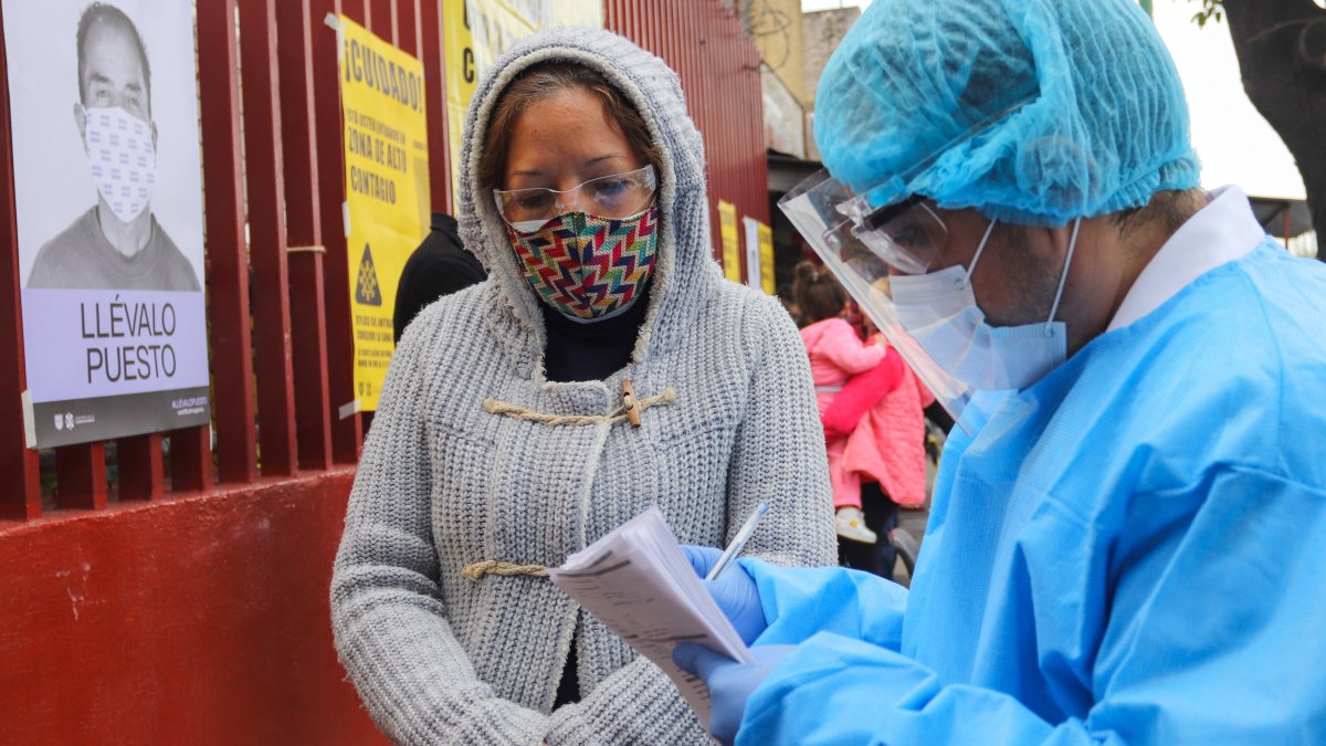El rápido contagio de la nueva variante ha causado el regreso de las medidas preventivas