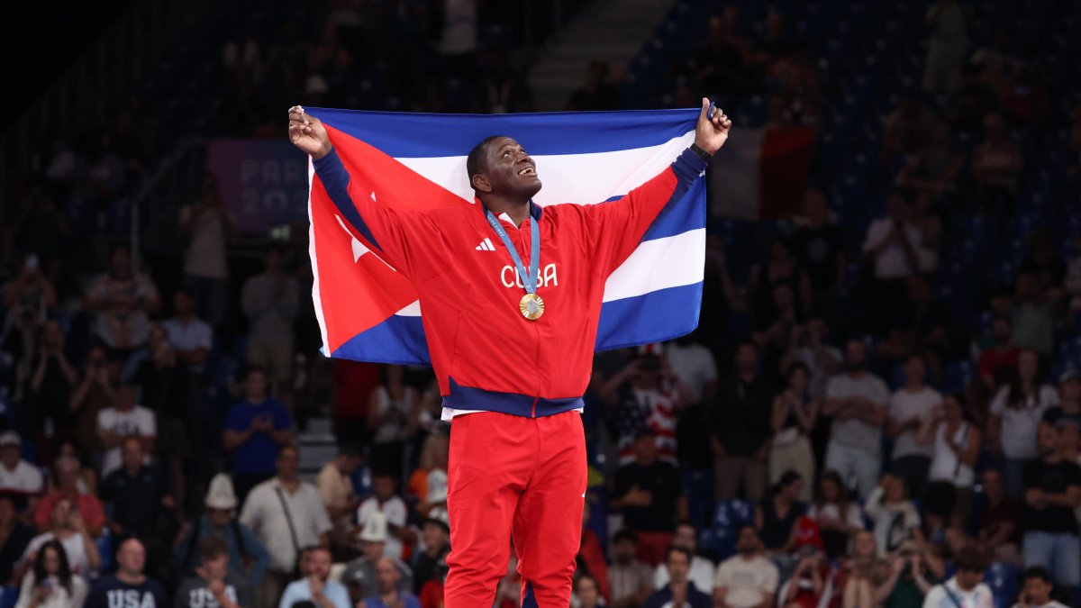 Mijaín López, cerca de cumplir 42 años, ya es leyenda viviente en lucha.