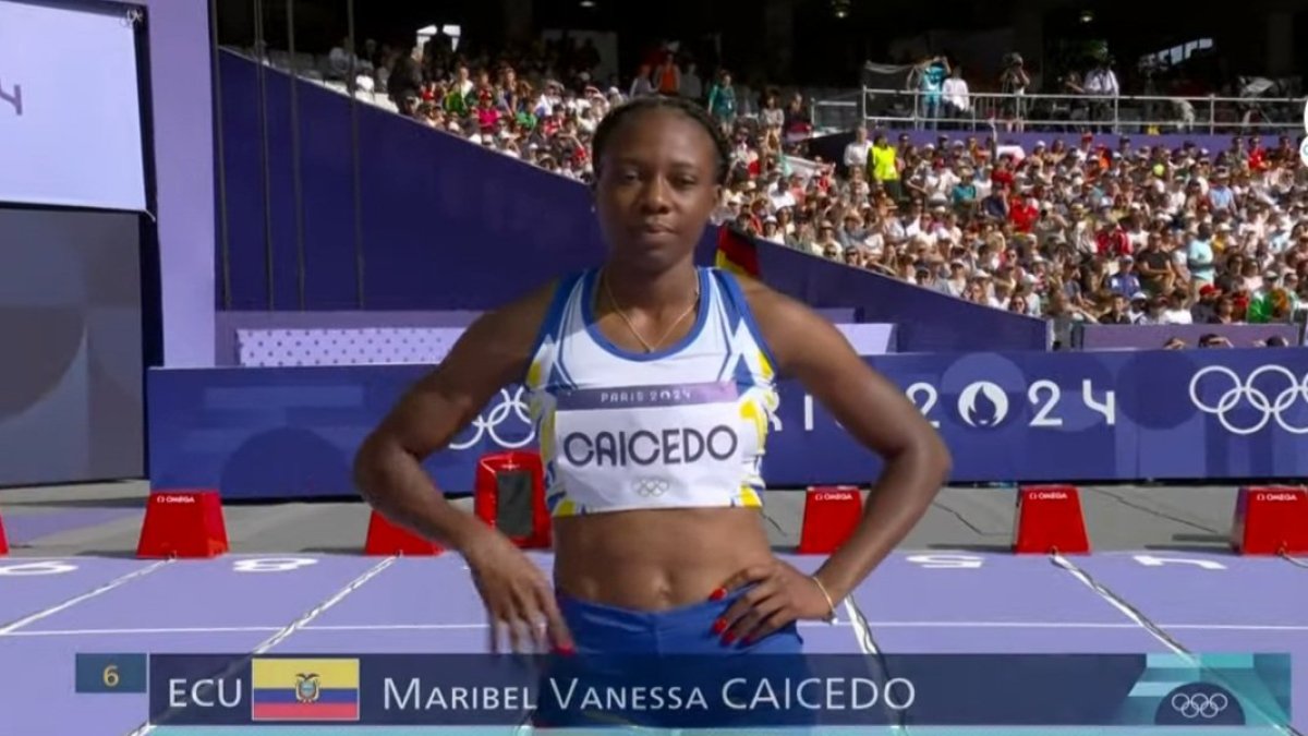 Maribel Caicedo en su primer Heat en la carrera de 100 metros vayas