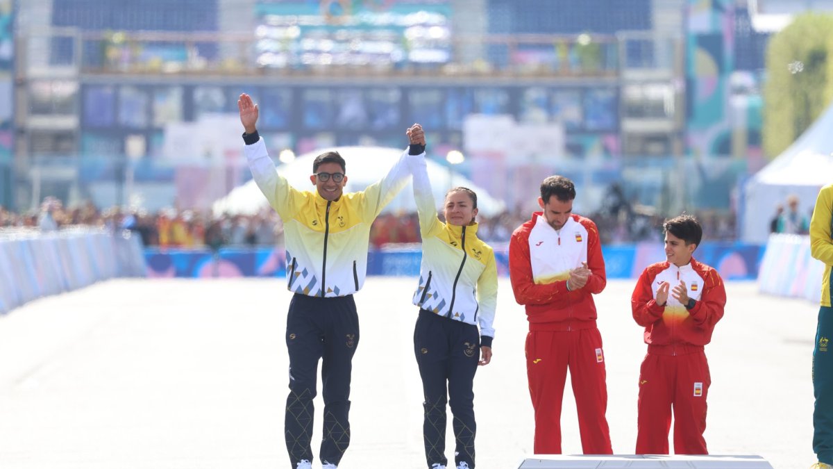 Daniel Pintado y Glenda Morejón fueron plata en relevos mixtos marcha. Antes, Pintado fue oro individualmente en los 20 km.