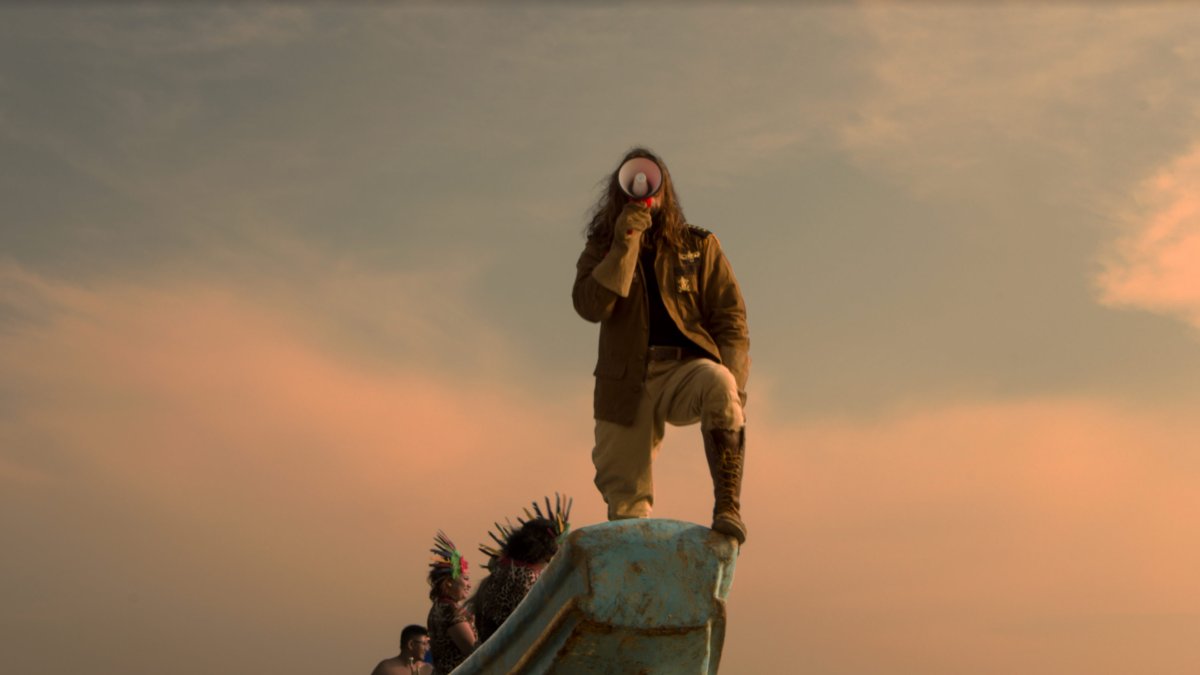 La cartelera recoge una serie de filmes que abordan la búsqueda del tesoro de Atahualpa como A son of man.