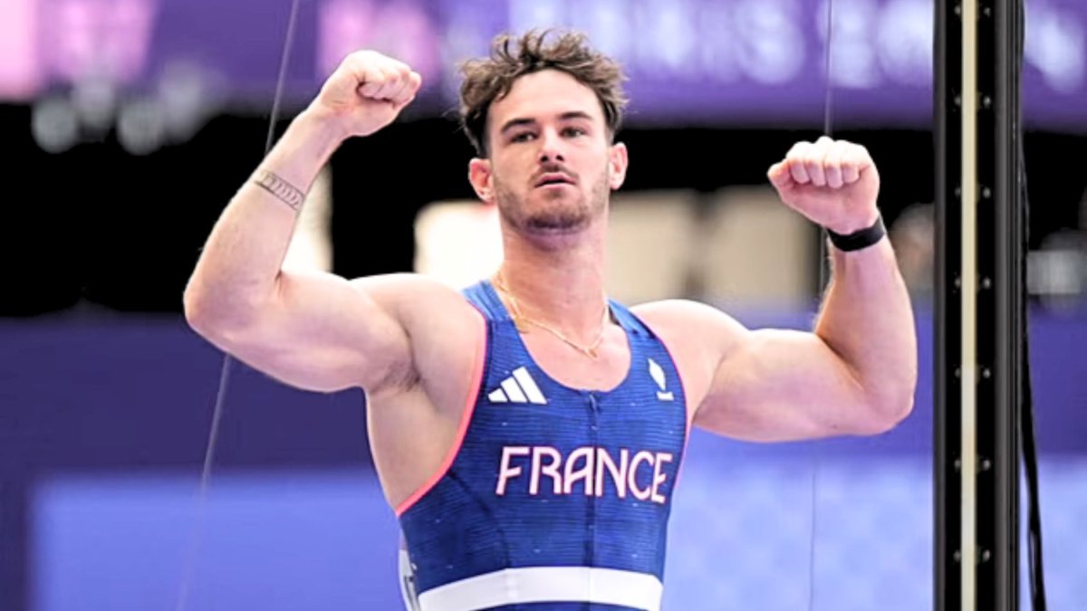 Anthony Ammirati tiene 21 años.