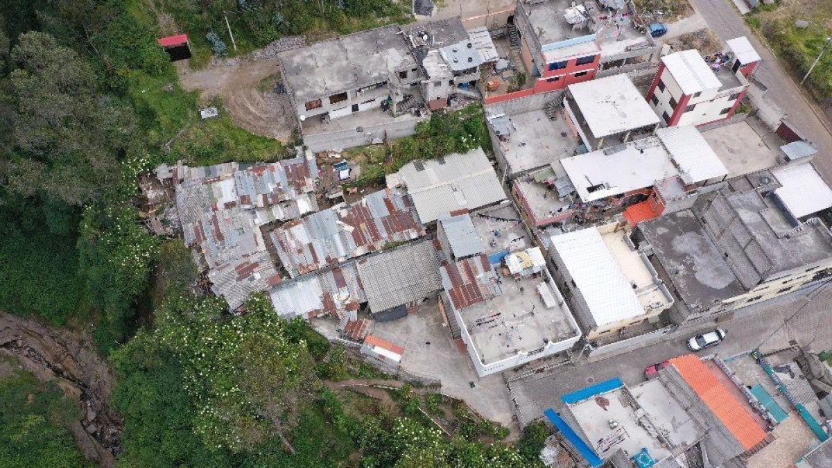 Los predios que albergaban esas construcciones fueron localizados a través de fotografías realizadas con dron.