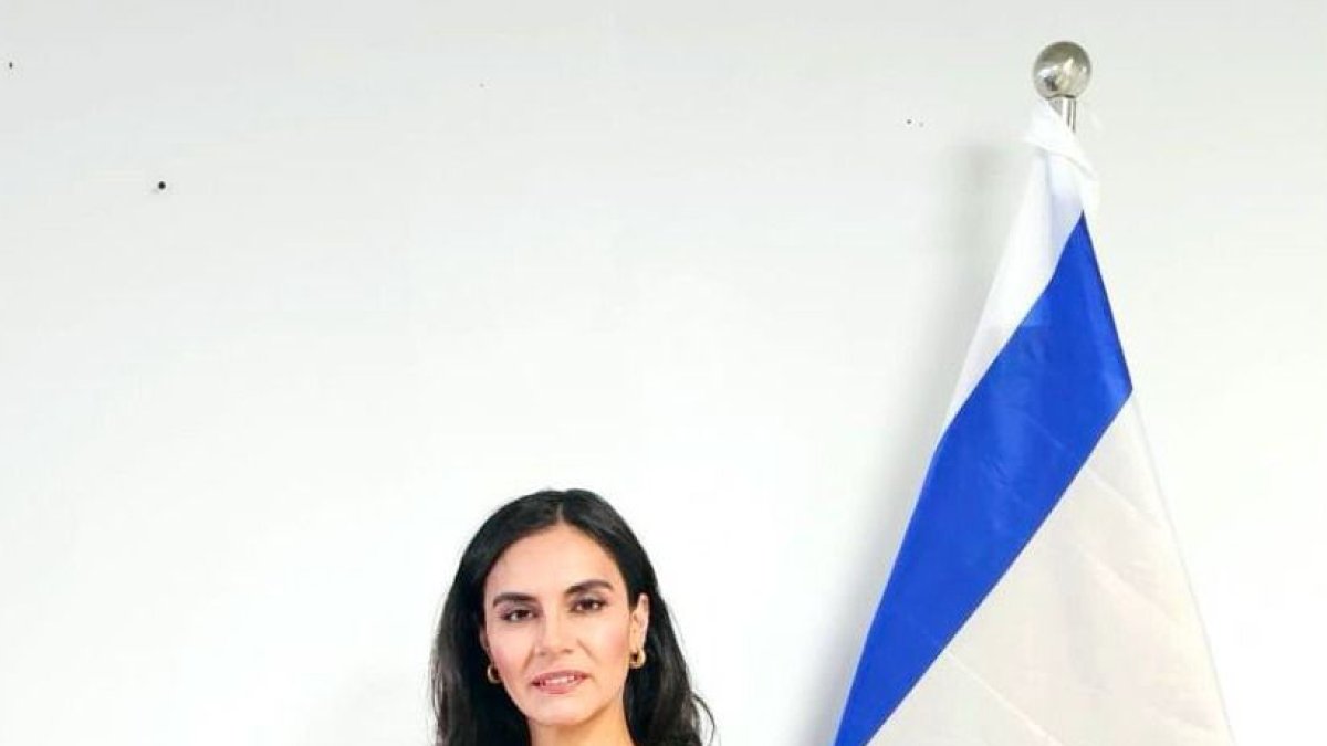 La vicepresidente pide fiscalizar a la ministra del Trabajo y a la canciller.