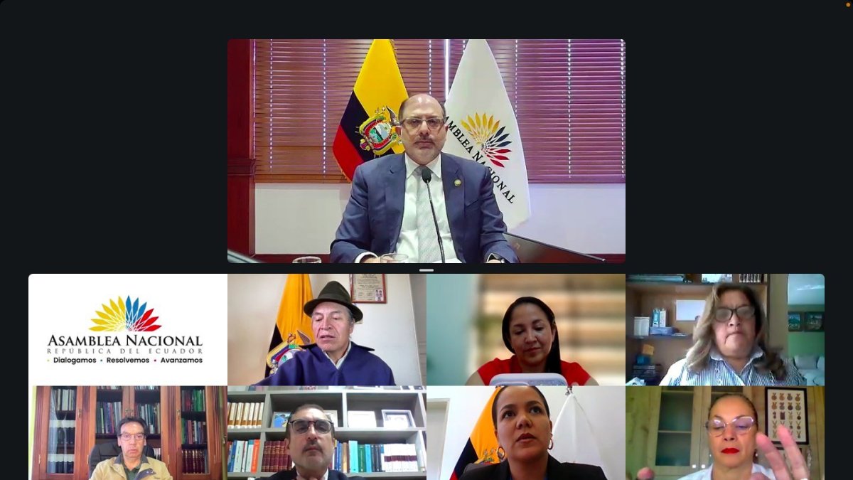 Hubo 76 votos afirmativos que apoyaron el archivo.