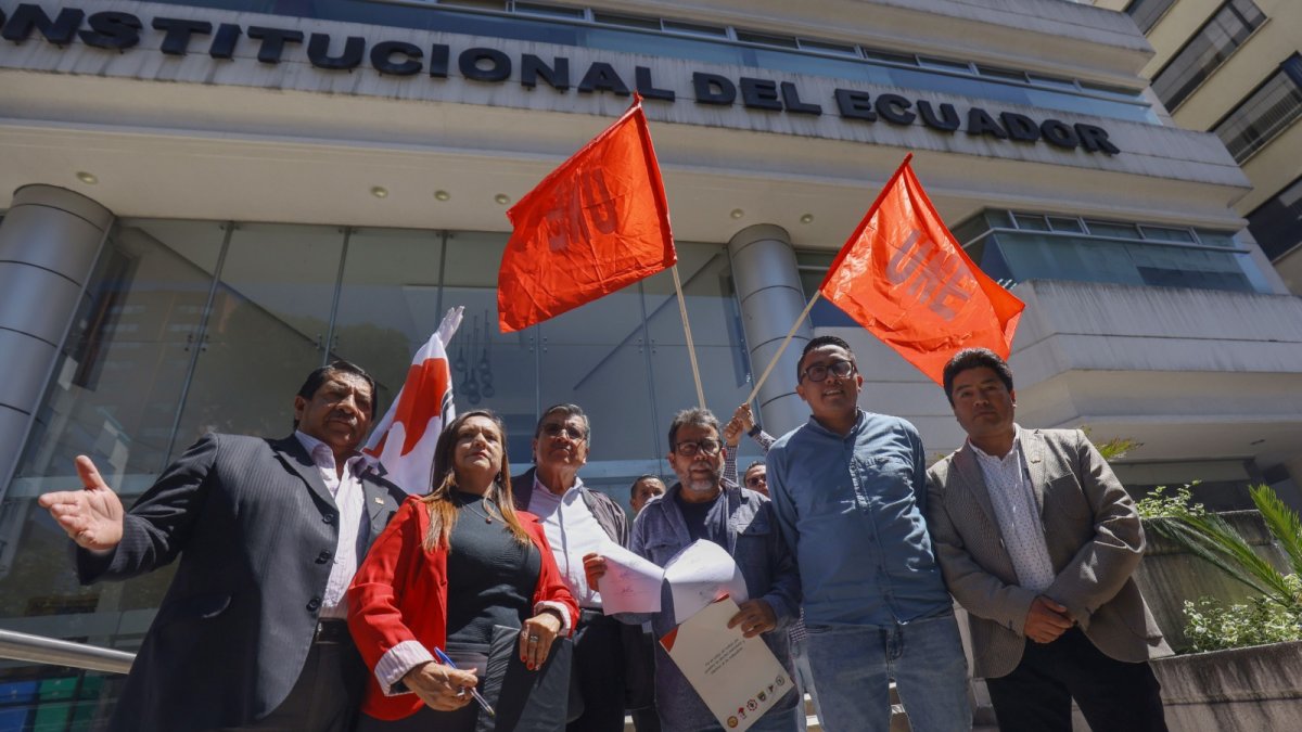 El 6 de agosto de este año los procuradores judiciales de Mahuad solicitaron a la CC que se priorice la causa.