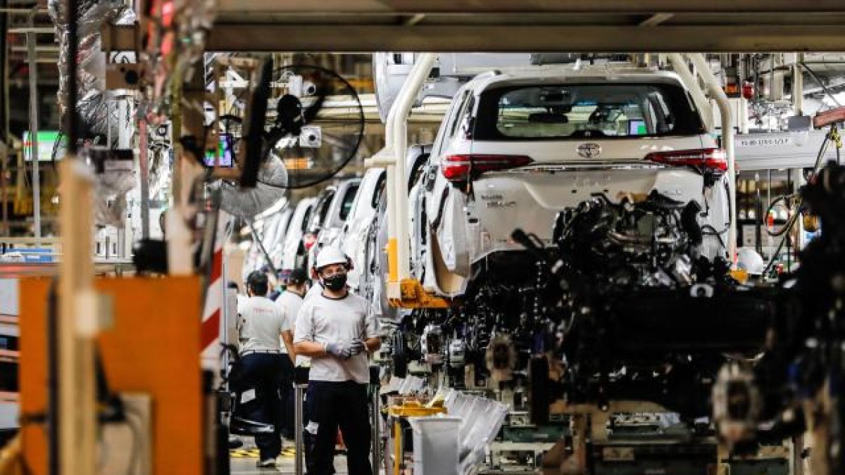 La industria argentina se ha visto afectada por la inflación y menor consumo.