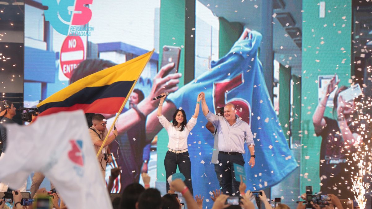 La encuesta de la multinacional Ipsos muestra el declive del corre´ísmo, pese a rondar entre las primeras tres opciones que el electorado recuerda.