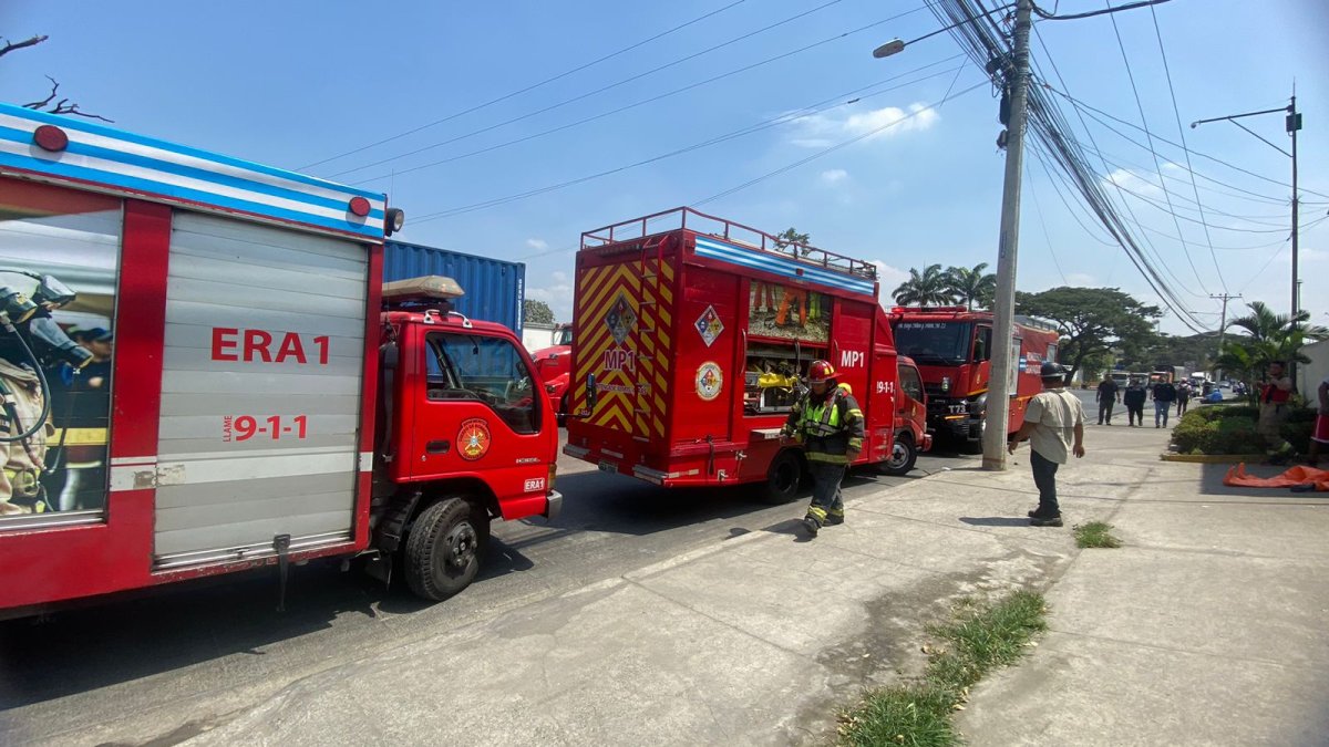 Personal del Cuerpo de Bomberos llegó hasta el sitio