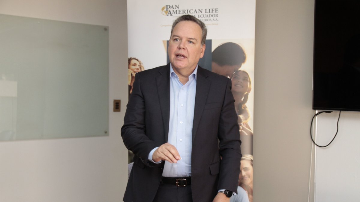 Alfredo Ramirez, Vicepresidente Regional de Pan American Life.