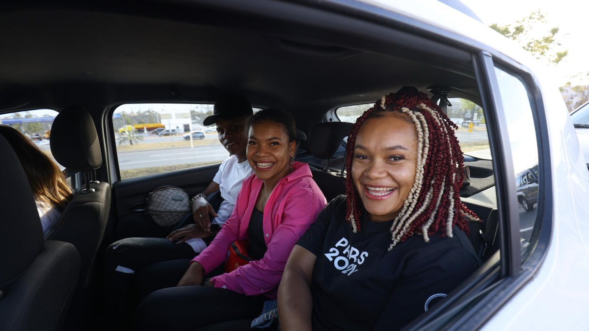 Neisi Dajomes y Angie Palacios ya están en Quito.