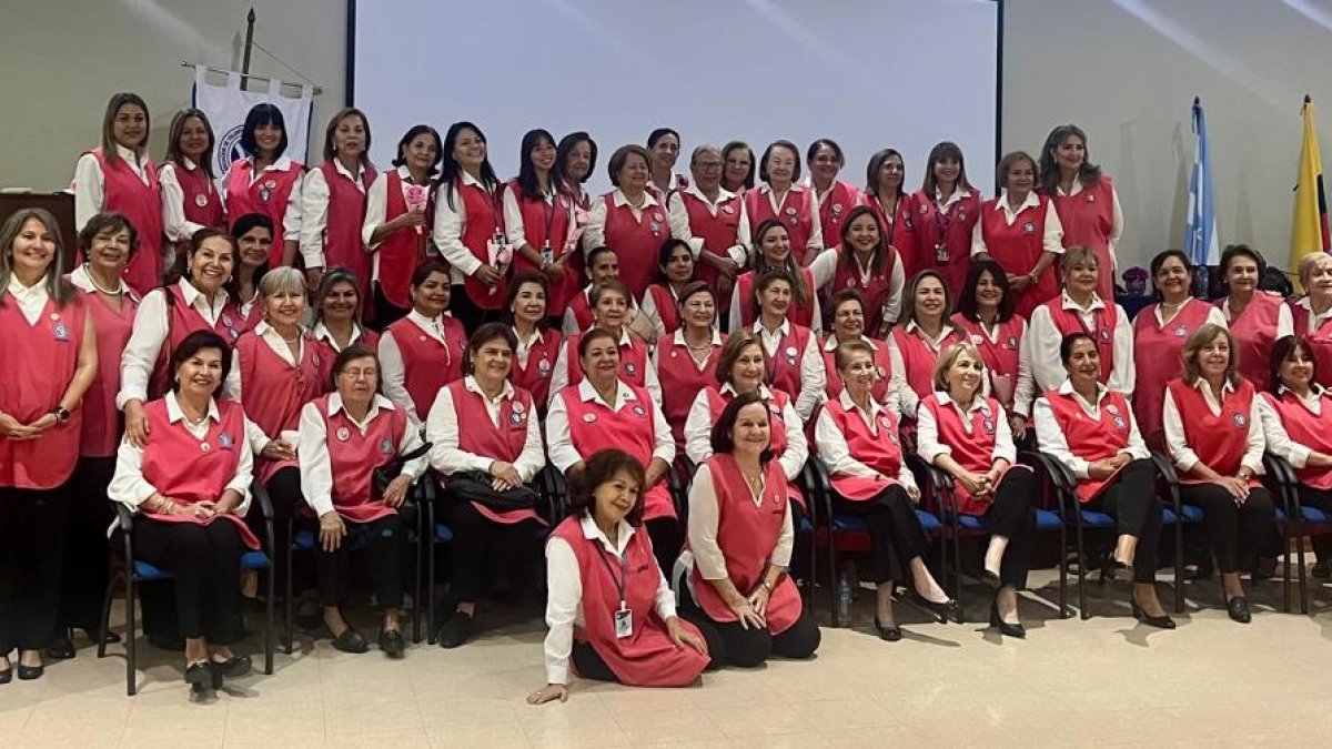 ASVOLH se dedica a asistir, prevenir y potenciar a niños y adultos del Hospital Dr. Roberto Gilbert y Guillermo Paulson.