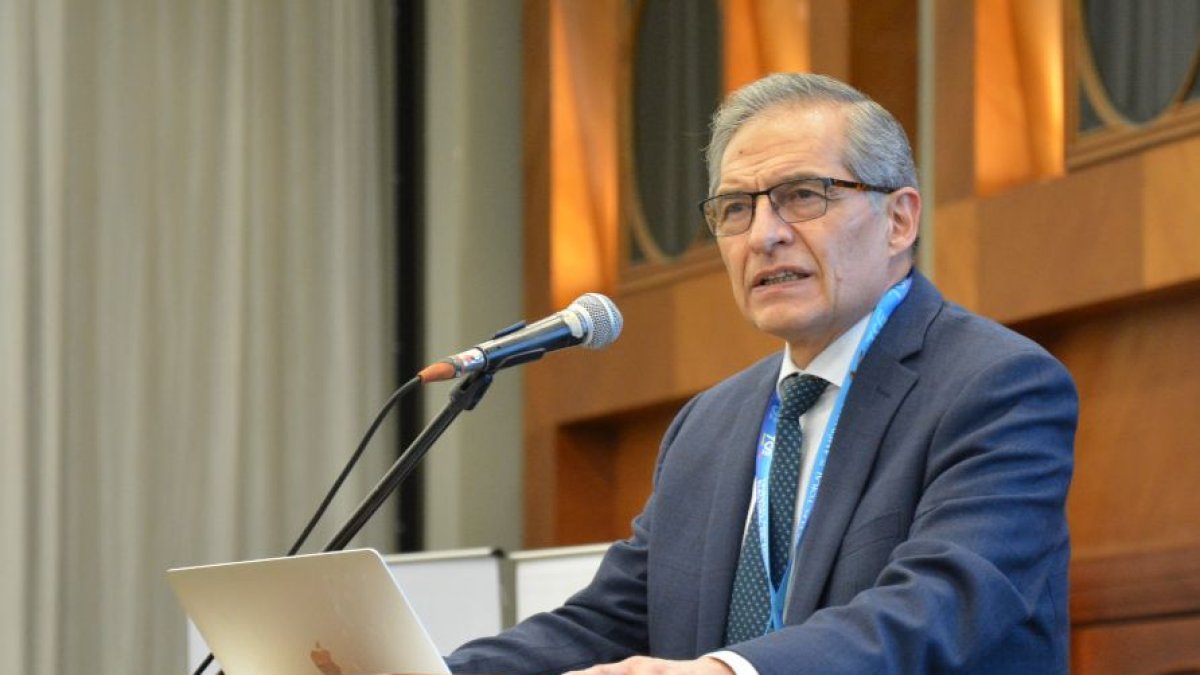 El presidente del Tribunal Contencioso Electoral (TCE) afirma que no ha salido de la institución.