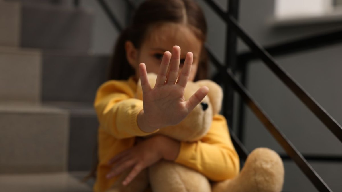 En Ecuador, la violencia contra niños, niñas y adolescentes es una realidad alarmante que persiste en silencio.