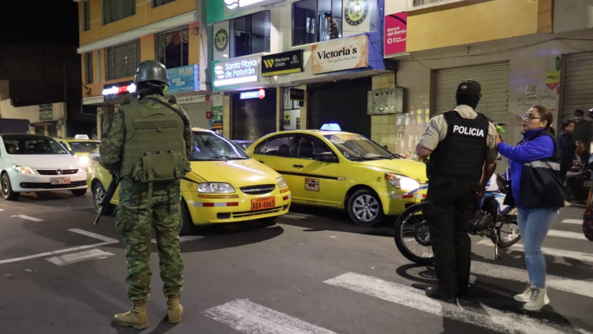 En la calle Antonia Vela se están ejecutando controles desde hace más de un mes, pero aún hay zozobra.