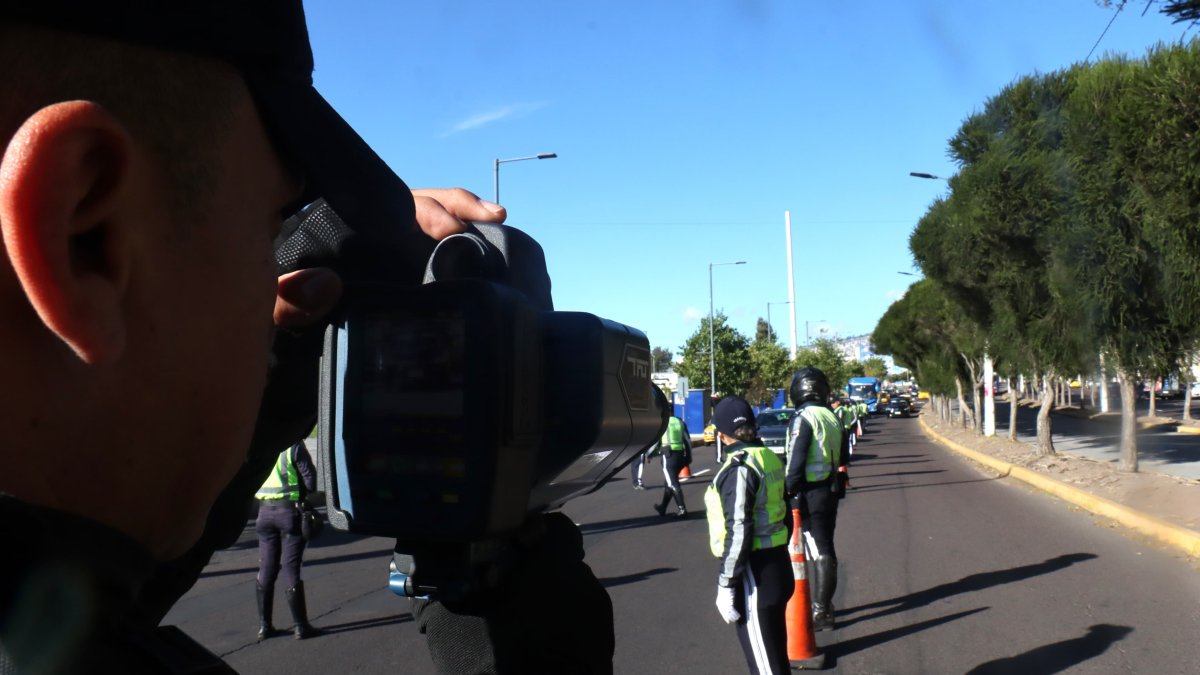 Referencial. El percance entre el agente de la AMT y el ciudadano se dio durante un operativo