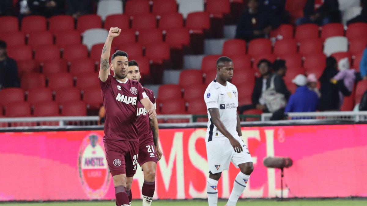 Los jugadores hicieron visible su descontento por el resultado.