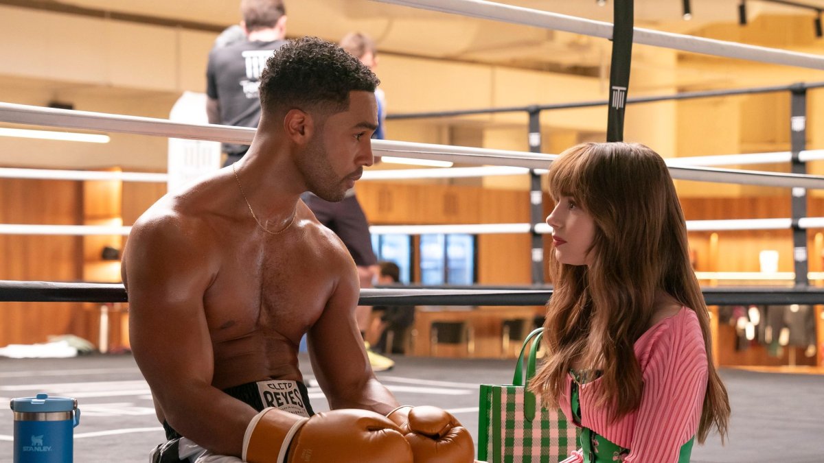 Escena de la cuarta temporada de Emily en Paris.