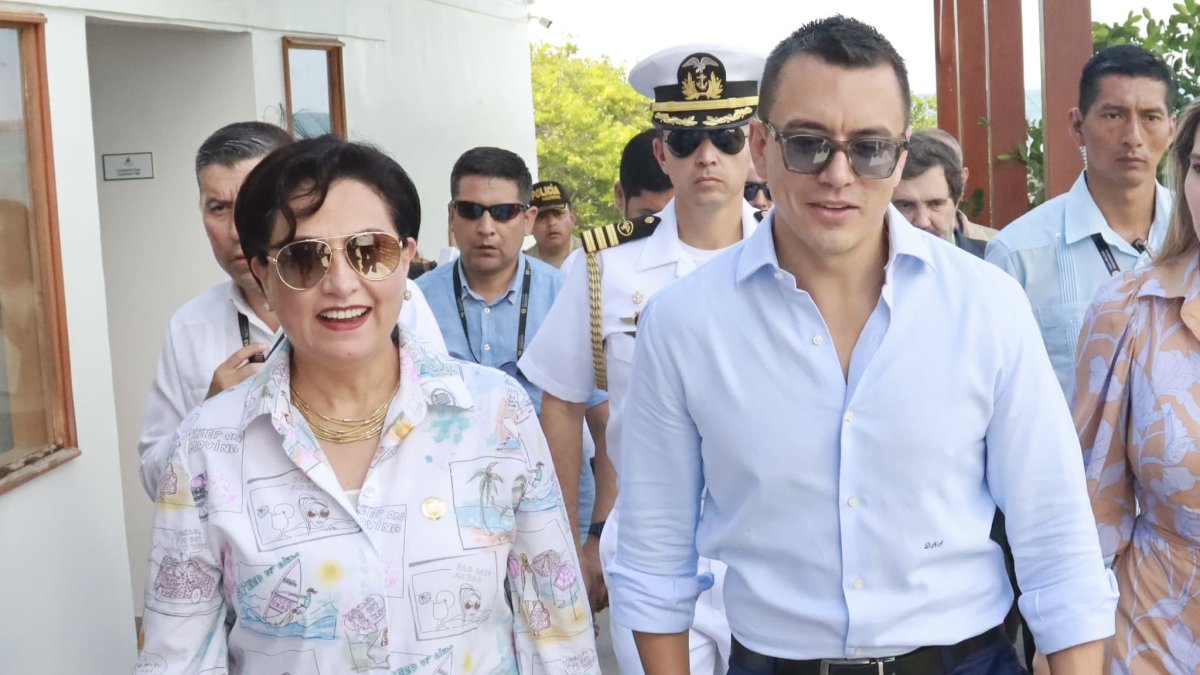 Daniel Noboa con Gabriela Sommerfeld, dos de los denunciados por el frente ciudadano