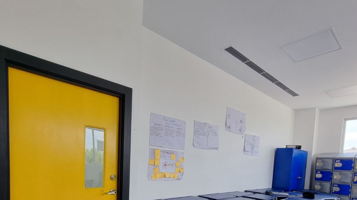 En la Unidad Educativa Liceo Panamericano (Centenario), los alumnos siguen un simulacro de repliegue, basado en sus protocolos internacionales.