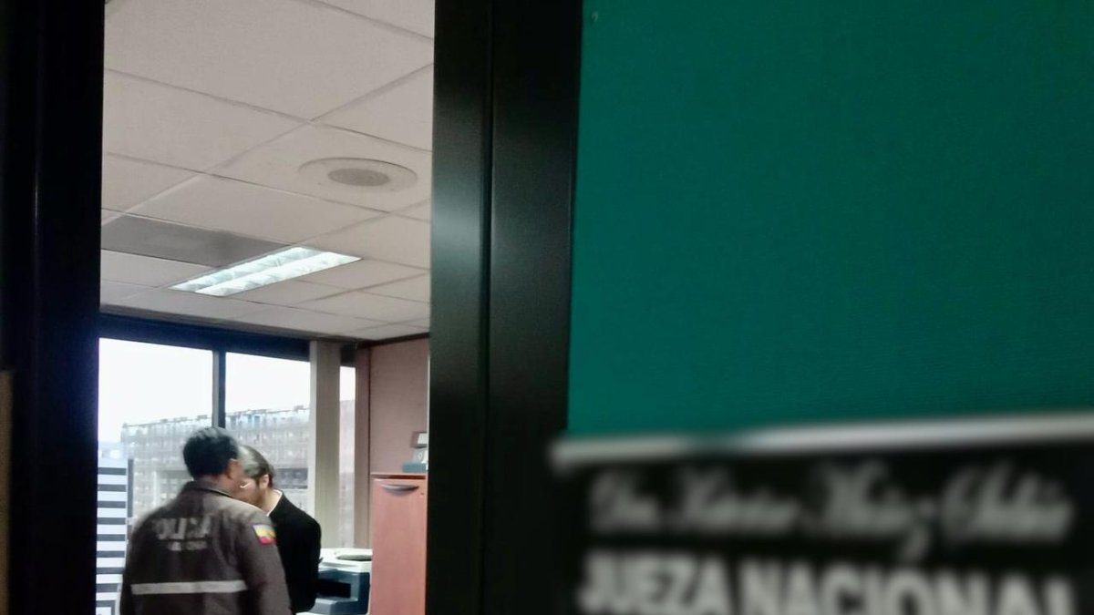 Los despachos de las juezas Katerine Muñoz Subía y Emma Tapia fueron parte del operativo de este viernes 16 de agosto de 2024.