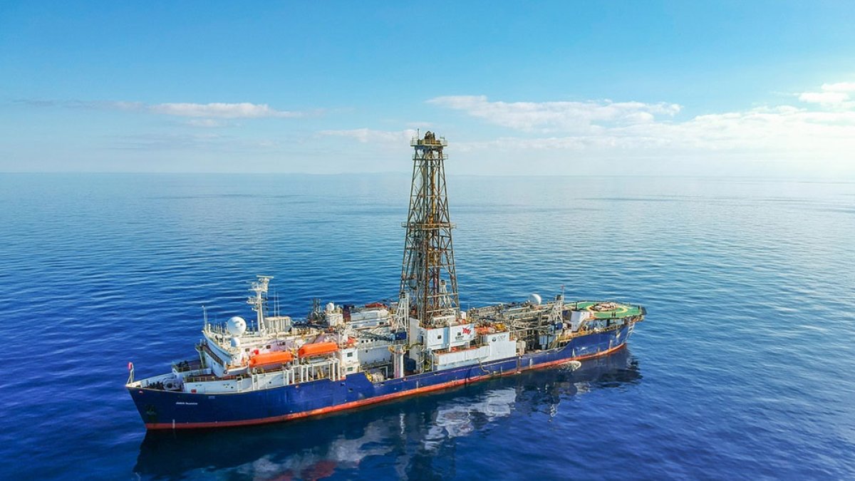 Expedición 399 del buque oceánico JOIDES Resolution que recuperó 1.268 metros de roca del manto terrestre en la primavera de 2023.