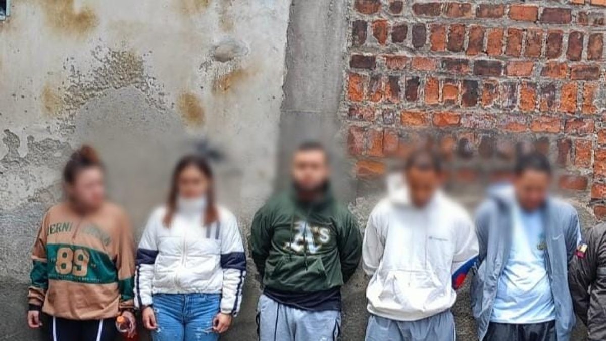 Dato. El grupo usaba una casa para ocultar el armamento