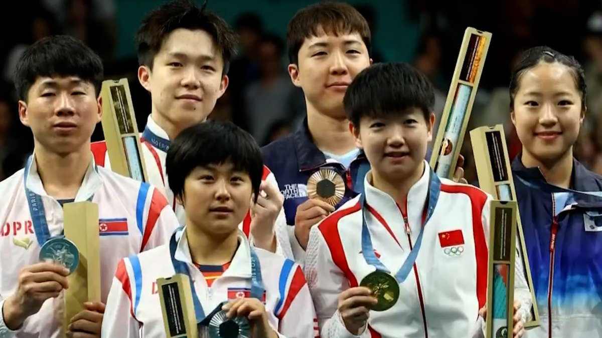 La delegación de China terminó segunda en el medallero por encima de EEE.UU., aún así los hinchas deportivos los acosan a los deportistas.