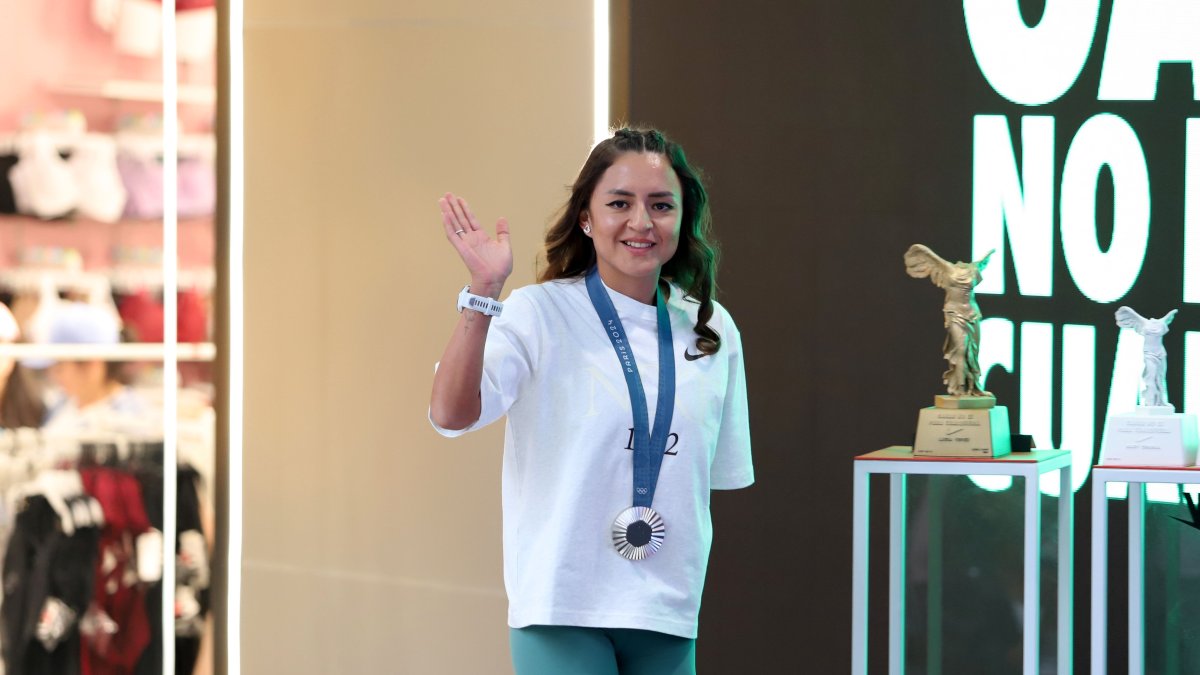 La medallista olímpica de marcha Glenda Morejón participó en un conversatorio de una de las marcas privadas que la auspician en la capital.
