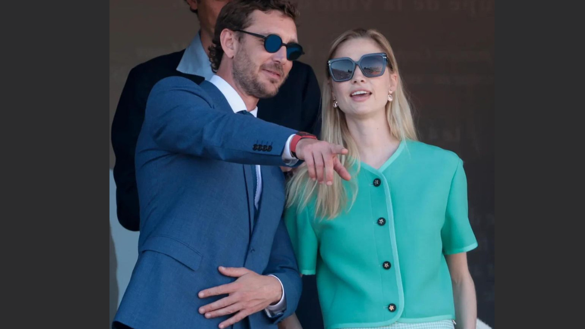 Beatrice Borromeo contrajo matrimonio con Pierre Casiraghi, hijo de Carolina de Mónaco, en 2015. Tienen dos hijos.