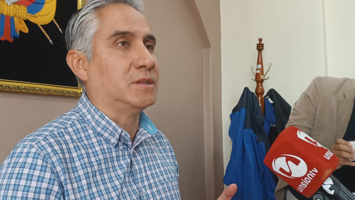 Teodoro Maldonado, director del CNE de Azuay, dió a conocer sobre la reducción del número de votantes en la provincia para las elecciones presidenciales 2025.