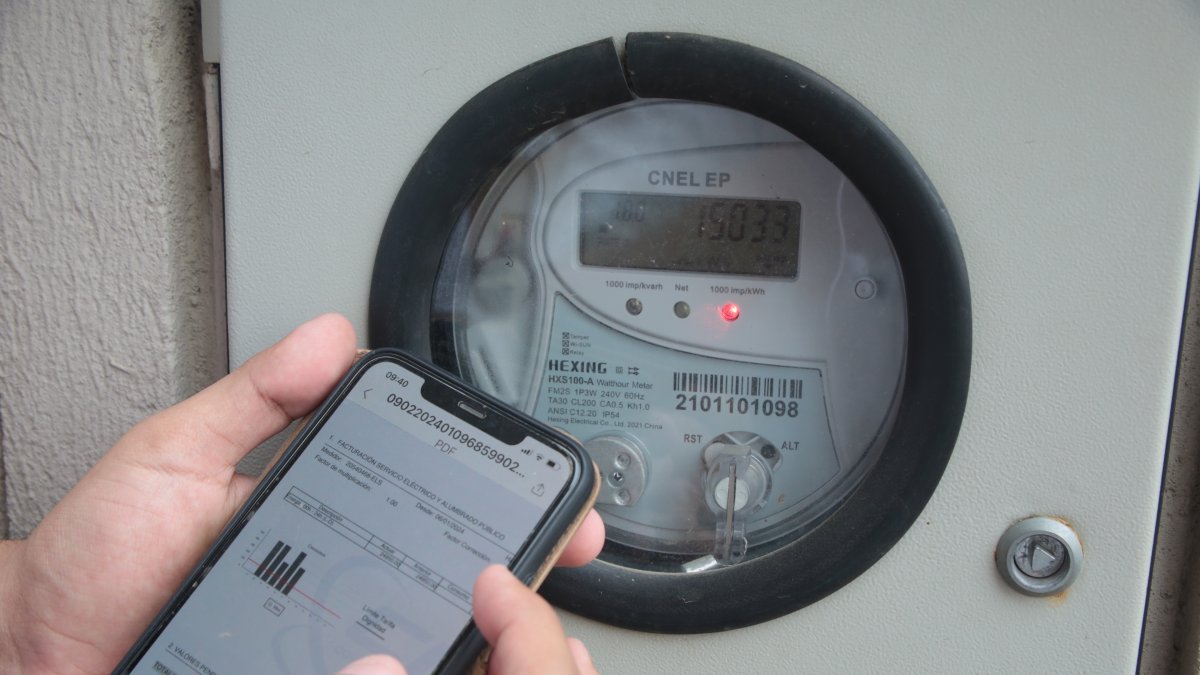 Planillas. Los ciudadanos indican que los valores que pagan en La Aurora son hasta un 50 % más caros en agua y 20 % más en electricidad.