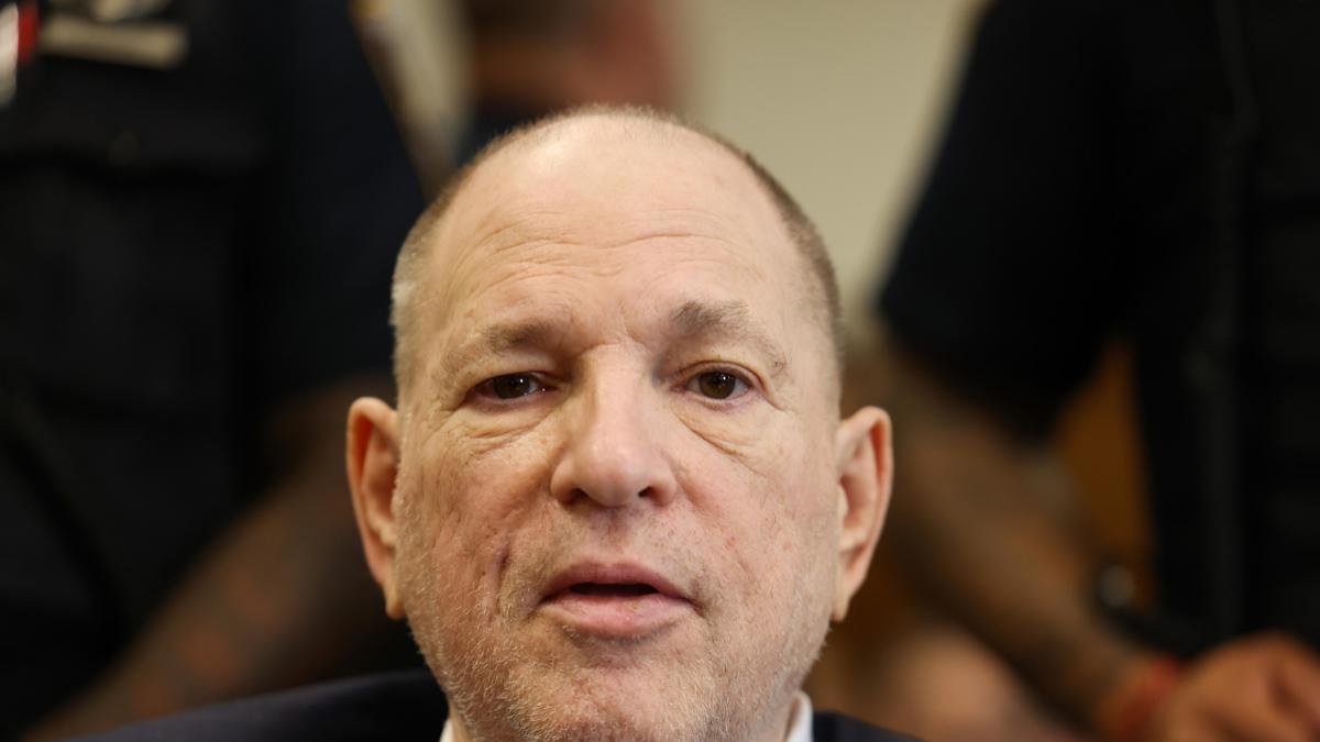 Fotografía de archivo del productor de cine Harvey Weinstein.