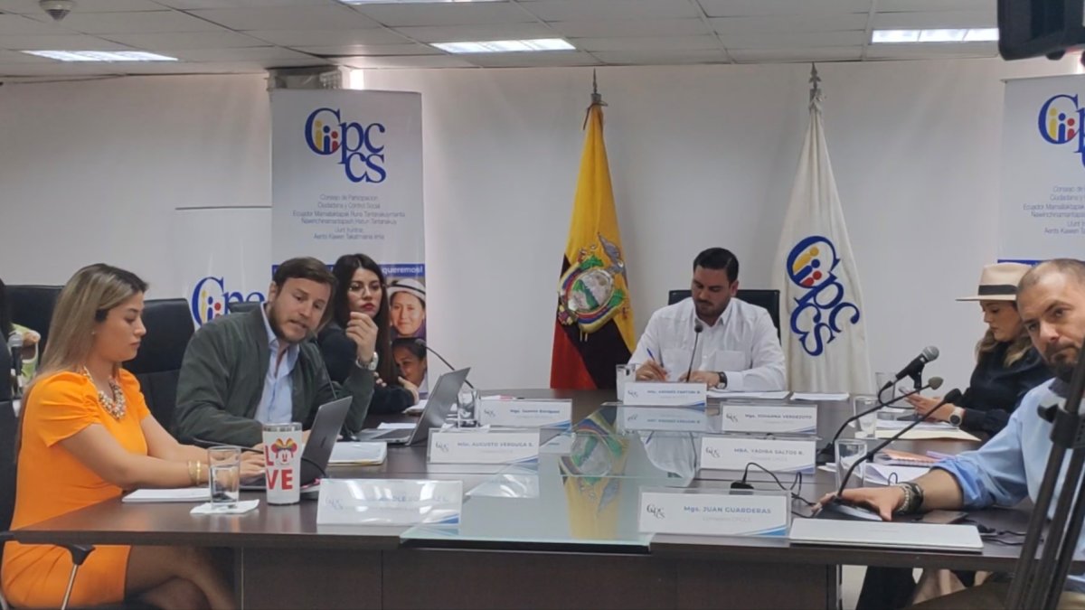 El periodo de seis años de la fiscal del Estado, Diana Salazar, terminará en abril de 2025.