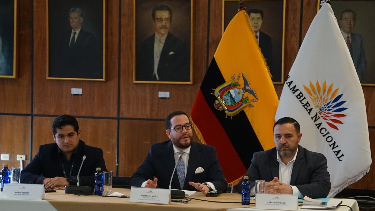 Alejandro Muñoz, secretario general de la Asamblea Nacional, reaccionó a la sentencia oral del juez.