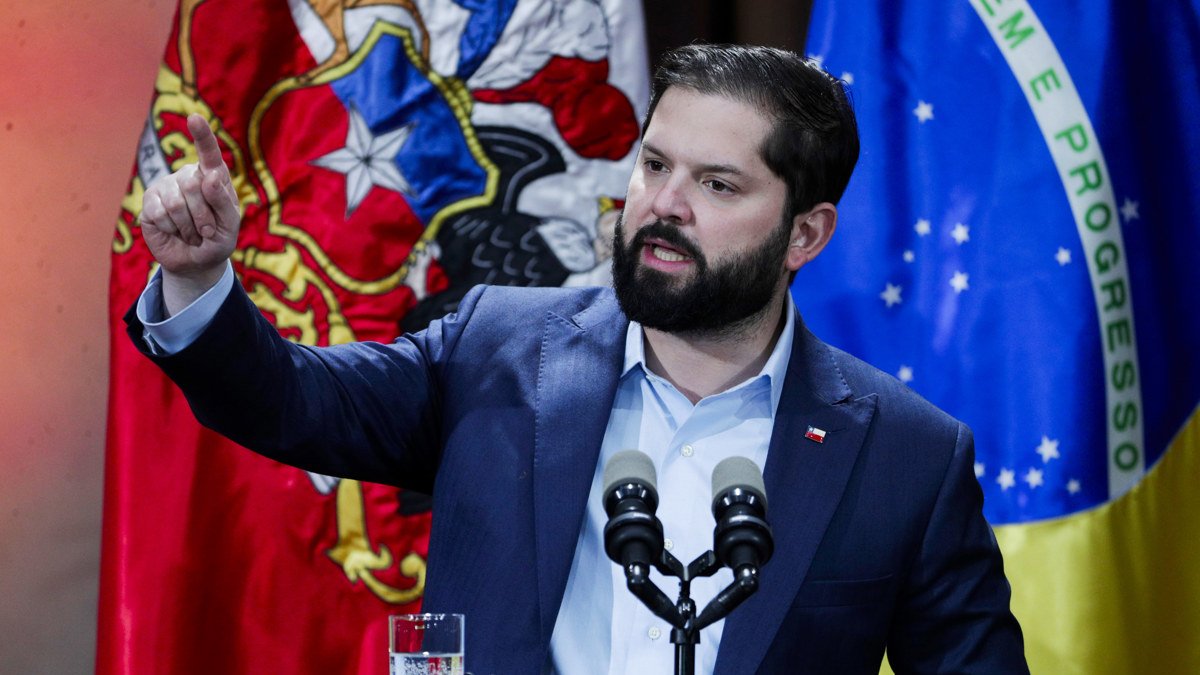 El presidente de Chile, Gabriel Boric, durante una rueda de prensa en Santiago.