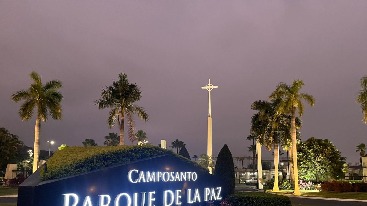 El empresario fue sepultado en La Aurora.